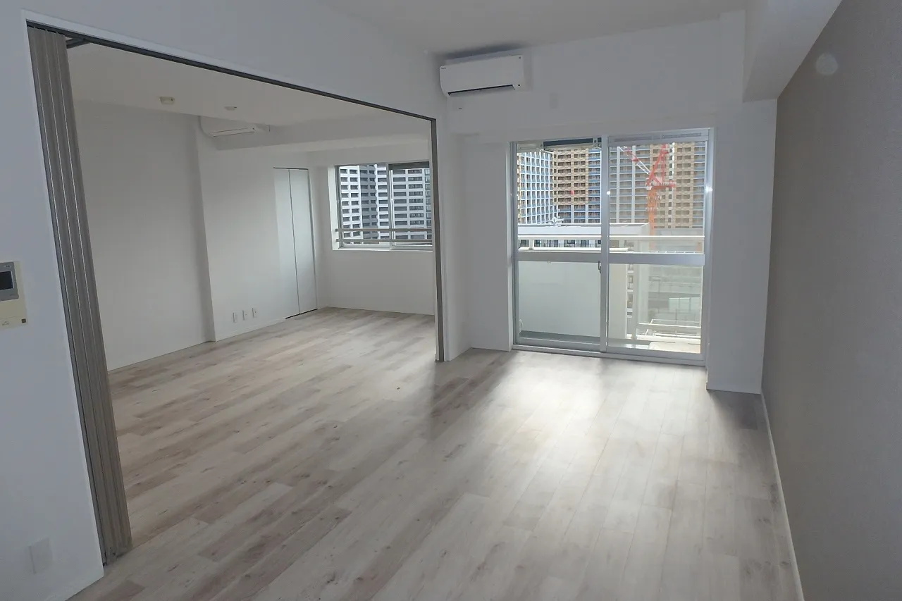 Green Homes 2 - Interior - ["Fixture", "Wood", "Building"]