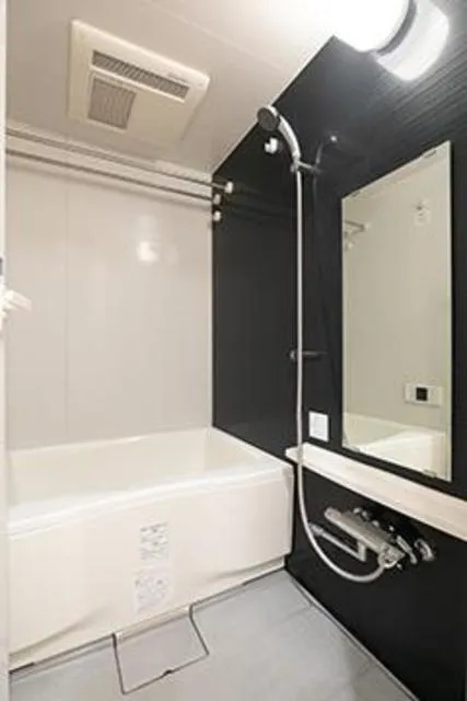 ATG Park Higashi Shinagawa - Interior - ["Flooring", "Plumbing fixture", "Floor"]