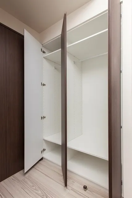 A-Standard Shibaura - Interior - ["Flooring", "Wood", "Floor"]