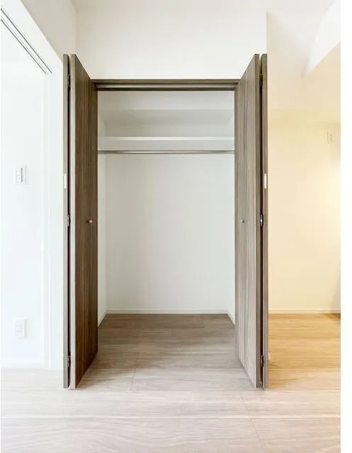 Comforia Live Shimura 3-Chome - Interior - ["Flooring", "Wood", "Floor"]