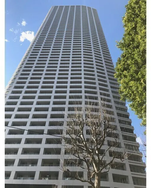 The Park House Nishi-Shinjuku Tower 60 - Exterior - ["Condominium", "Architecture", "Skyscraper"]