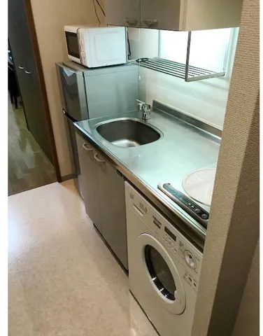 Maison De Ville Ebisu - Interior - ["Washing machine", "Major appliance", "Flooring"]
