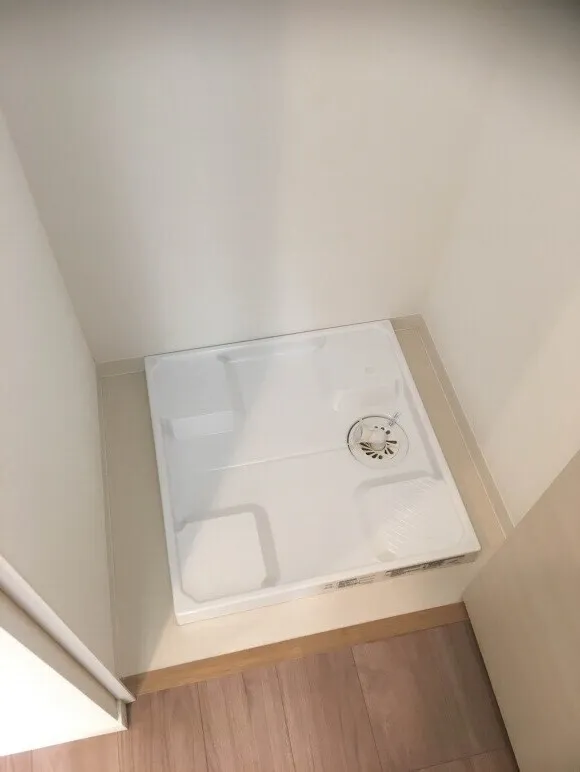 Airi Move Kinshicho - Interior - ["Floor", "Tile", "Plumbing fixture"]