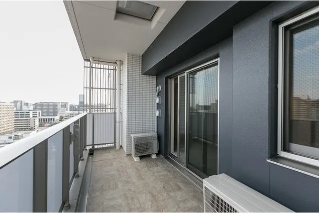 Demes Kiba - Interior - ["Window", "Rectangle", "Building"]