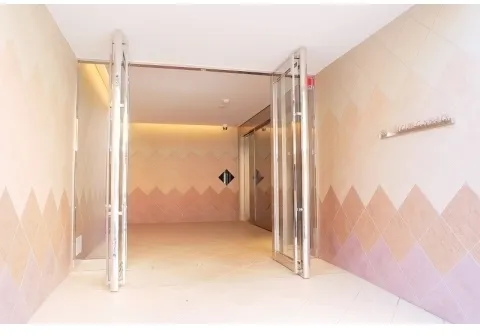 Premium Cube G Nishioi - Exterior - ["Flooring", "Floor", "Ceiling"]