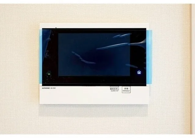 LEFONT PROGRESS SHIBUYA HILLTOP - Interior - ["Rectangle", "Output device", "Television"]