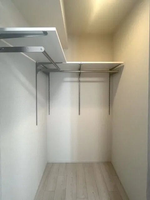 Brookside Residence Kiba - Interior - ["Ceiling", "Shelving", "Shelf"]
