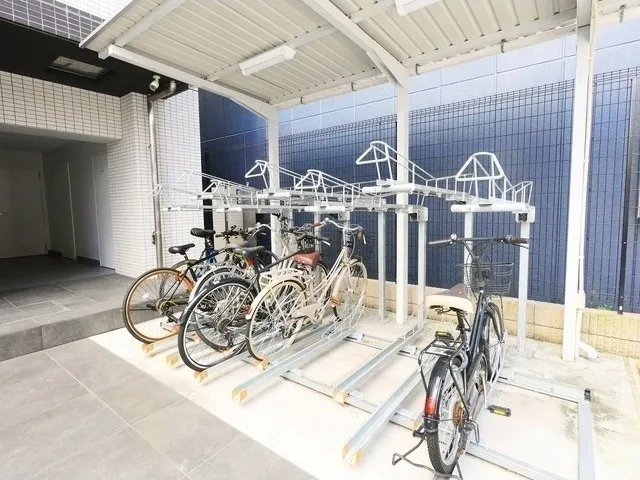 La Douceur Higashi Nakano - Other - ["Bicycle", "Bicycle frame", "Bicycle wheel"]