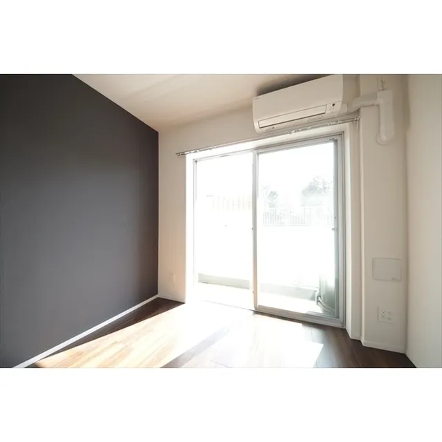 Harmony Residence Shinjuku Yotsuya - Interior - ["Building", "Window", "Cabinetry"]