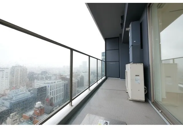 Comforia Shinjuku East Side Tower - Interior - ["Daytime", "High-rise building", "Apartment"]