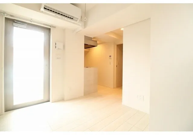 Pure Residence Koishikawa - Interior - ["Flooring", "Floor", "Ceiling"]