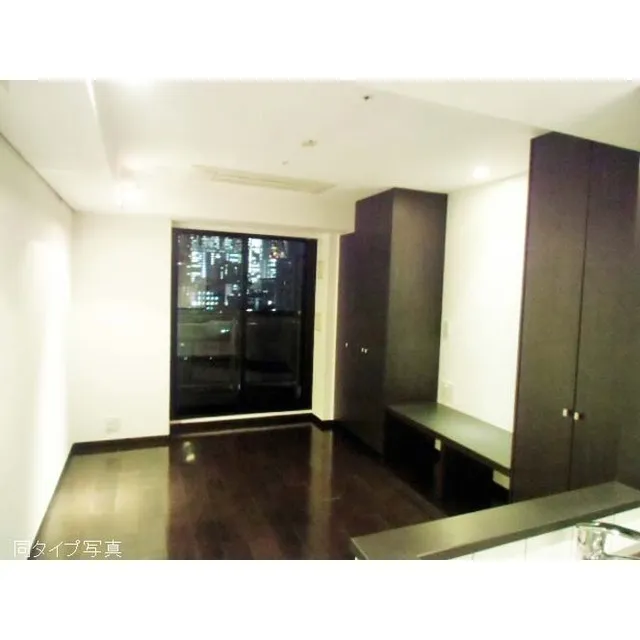 Comforia Kitasando - Interior - ["Fixture", "Rectangle", "Wood"]
