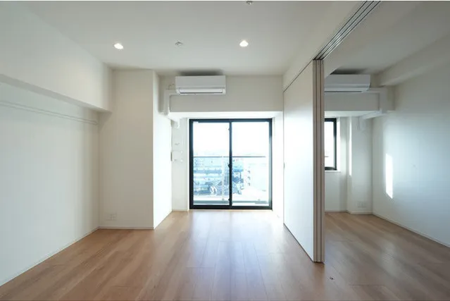 La Tierra Otorii - Interior - ["Floor", "Flooring", "Ceiling"]