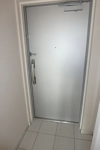 Esty Maison Kinshicho II - Interior - ["Door", "Door handle", "Handle"]