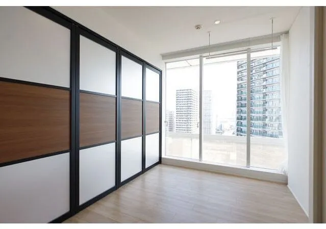 Frontier Residence The Tower Shinagawa - Interior - ["Building", "Window", "Fixture"]