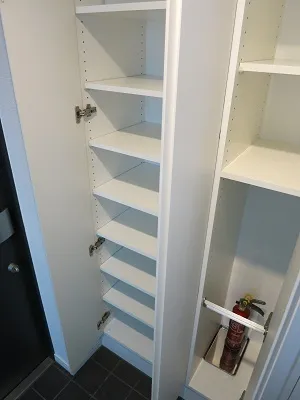 Will Terrace Chitose Karasuyama - Interior - ["Shelf", "Wood", "Shelving"]