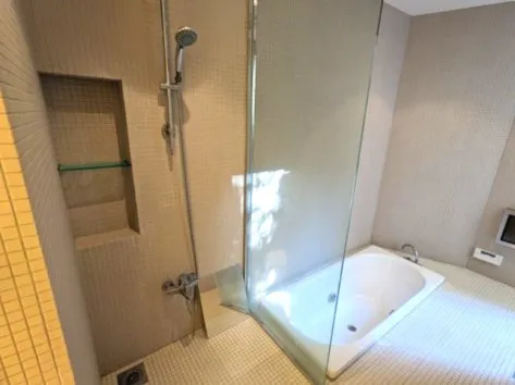 Fukasawa Space 9 - Interior - ["Bathroom", "Wall", "Plumbing fixture"]