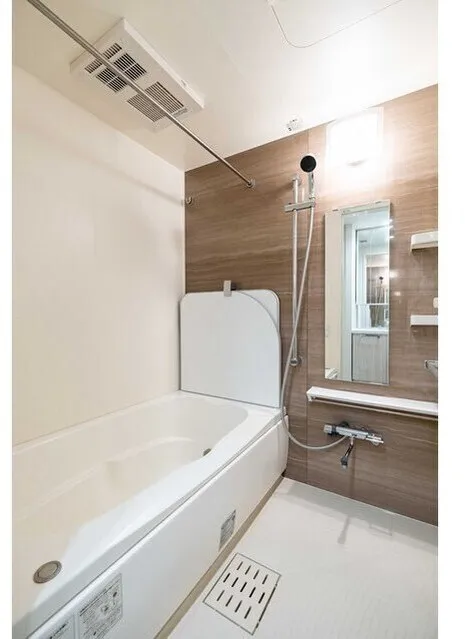 LUMIEC HONCHO WEST - Interior - ["Flooring", "Plumbing fixture", "Floor"]