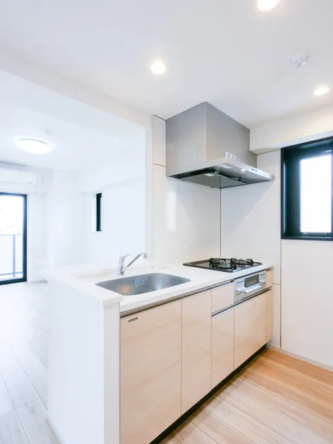 Grand Ale Morishita WEST - Interior - ["Wood flooring", "Cabinetry", "Countertop"]