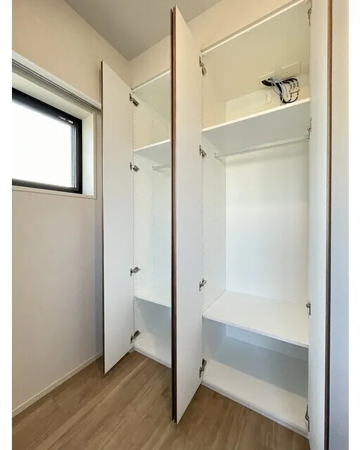 Wellis Urban Sumiyoshi East - Interior - ["Flooring", "Wood", "Floor"]
