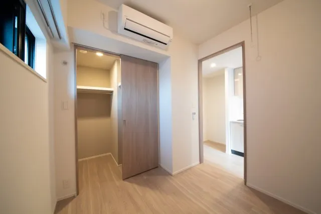 Proud Flat Tsukishima Avenue - Interior - ["Fixture", "Building", "Wood"]