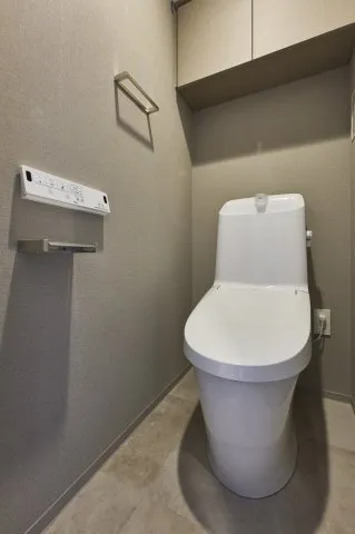 Proud Flat Nishikamata - Interior - ["Toilet seat", "Toilet", "Flooring"]