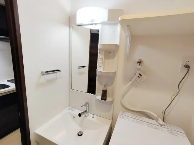 Genovia Asakusa IV Sky Garden - Interior - ["Plumbing fixture", "Interior design", "Plumbing"]