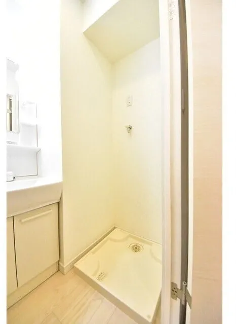 Ravient Asakusa Kototoi - Interior - ["Flooring", "Floor", "Interior design"]