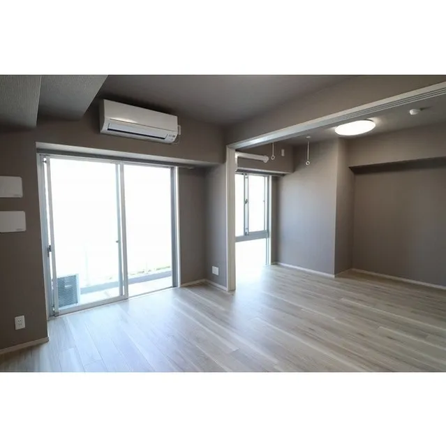 Comforia Monzennakacho South - Interior - ["Building", "Fixture", "Wood"]