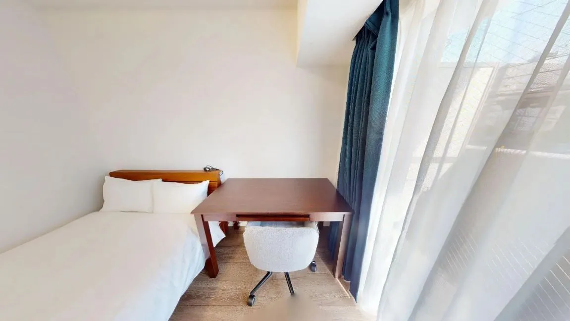 Hmlet Higashi-Shinjuku - Interior - ["Wood", "Floor", "Linens"]