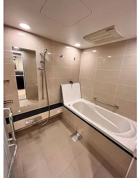 The Parkhouse Chiyoda Rokubancho - Interior - ["Flooring", "Plumbing fixture", "Floor"]