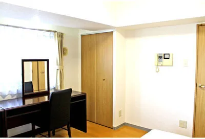 Sky Court Vingtean Waseda - Interior - ["Wall", "Flooring", "Wood"]