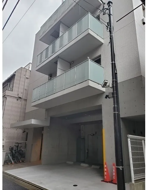 Hiroshin Building - Exterior - ["Apartment", "Balcony", "Stairs"]