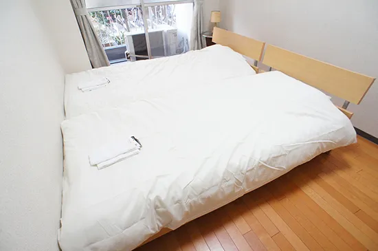 JAPT Gotanda East - Interior - ["Furniture", "Bed", "Bedding"]
