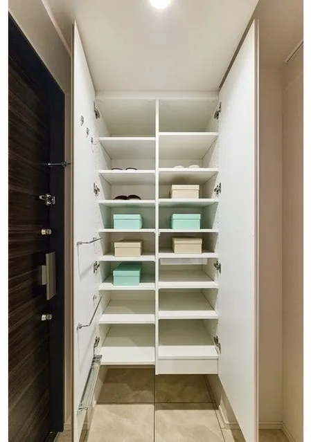 Lefon Progres Akabane Marks - Interior - ["Wood", "Flooring", "Interior design"]