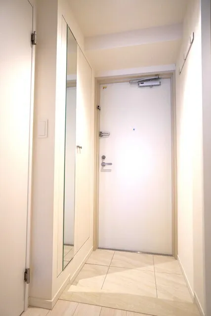 La Casa Hiroo - Interior - ["Wall", "Flooring", "Wood"]