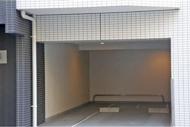Grand Luce Monzen Nakacho - Other - ["Property", "Wall", "Garage"]