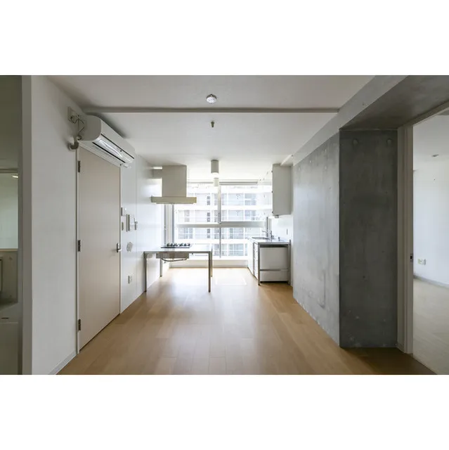 Shinonome Canal Court CODAN Building No.12 - Interior - ["Cabinetry", "Window", "Building"]