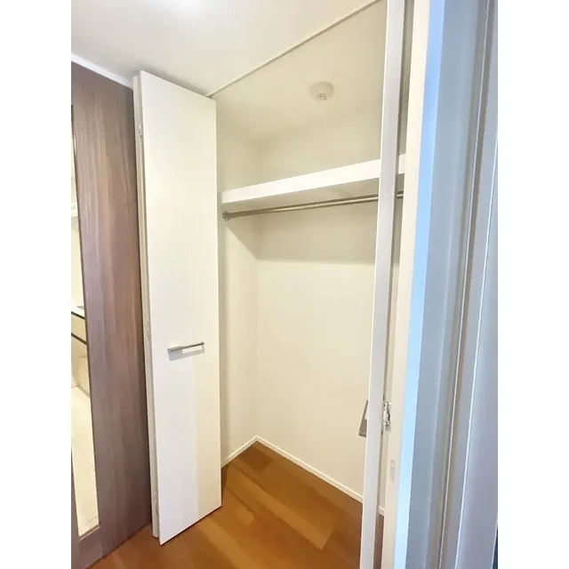 Casa Splendido Azabu Sendaizaka - Interior - ["Building", "Fixture", "Wood"]