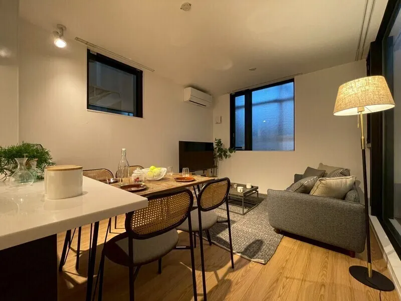 Pollast Yoyogi - Interior - ["Flooring", "Interior design", "Floor"]