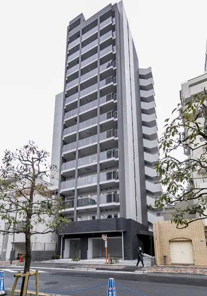 Milia Residence Shinjuku Gyoen - Exterior - ["Sky", "Building", "Tree"]