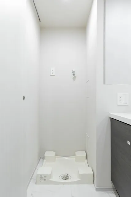 The Park Ones Takanawa - Interior - ["Cabinetry", "Building", "Fixture"]