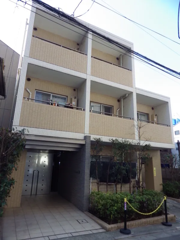 Sereno S2 - Exterior - ["Balcony", "Houseplant"]