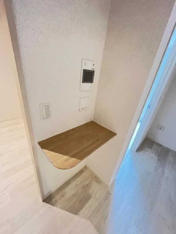 West Park Tower Ikebukuro - Interior - ["Wood", "Flooring", "Floor"]