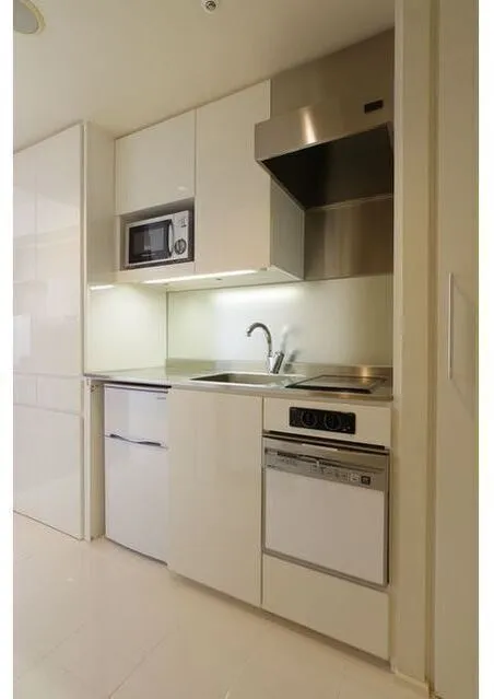 Frontier Residence The Tower Shinagawa - Interior - ["Cabinetry", "Building", "Tap"]