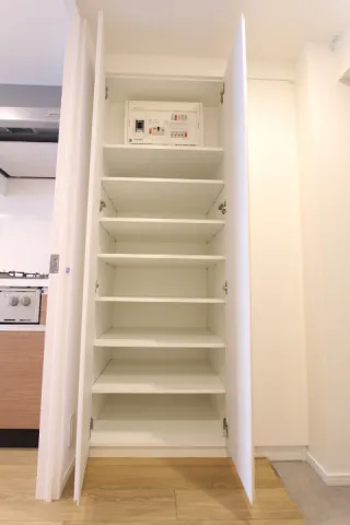 Proud Flat Yoyogi Hachiman - Interior - ["Cabinetry", "Shelf", "Stairs"]
