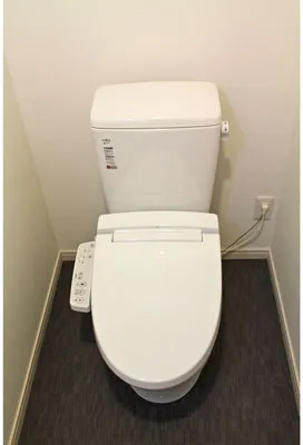 XEBEC Sugamo - Interior - ["Toilet seat", "Toilet", "Plumbing fixture"]