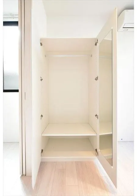 EXAM Shimokitazawa II - Interior - ["Fixture", "Rectangle", "Wood"]