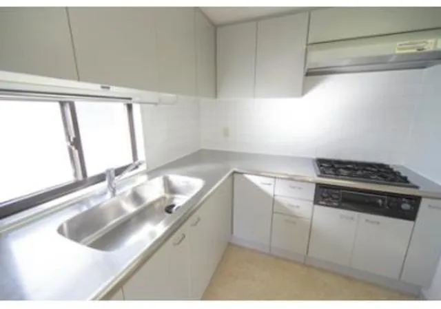 Kanamecho Garden Heights - Interior - ["Apartment", "Kitchen Sink", "Floor"]