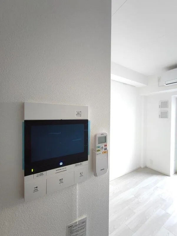 Cross Residence Takadanobaba - Interior - ["Technology", "Display device", "Electronics"]